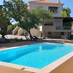 Polyxeni Magnolia 150m From The Sea Villa *
