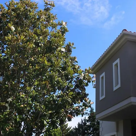 Polyxeni Magnolia 150m From The Sea