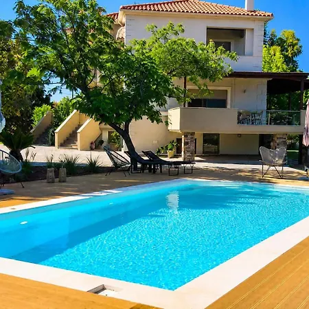 Villa Polyxeni Magnolia 150m From The Sea *