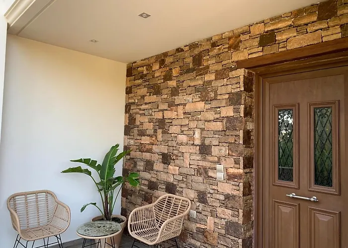 Polyxeni Magnolia 150m From The Sea