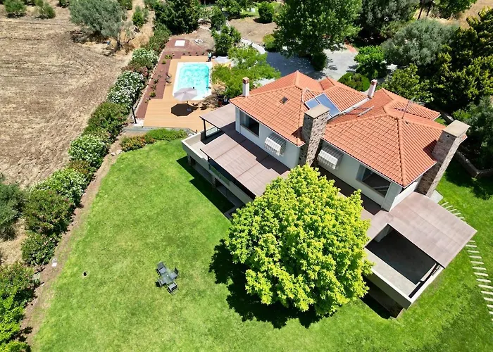 Villa Polyxeni Magnolia 150m From The Sea *